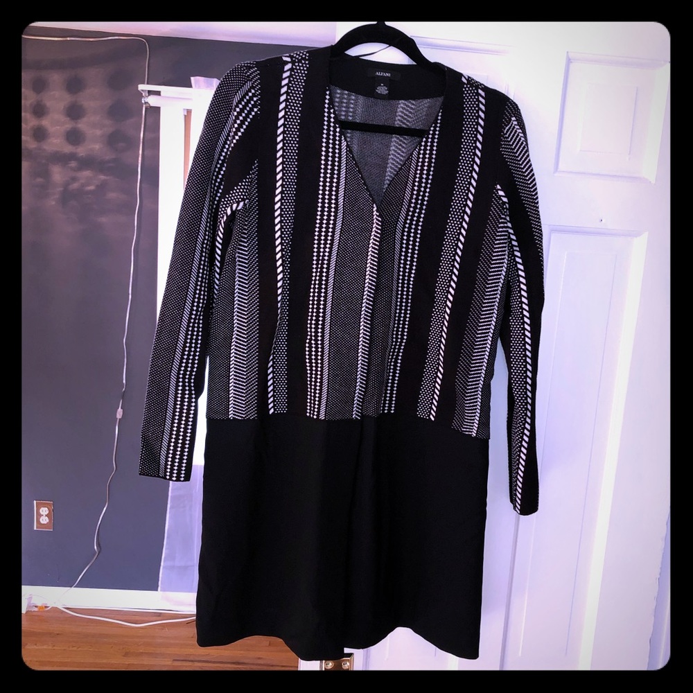 Sweater black and white